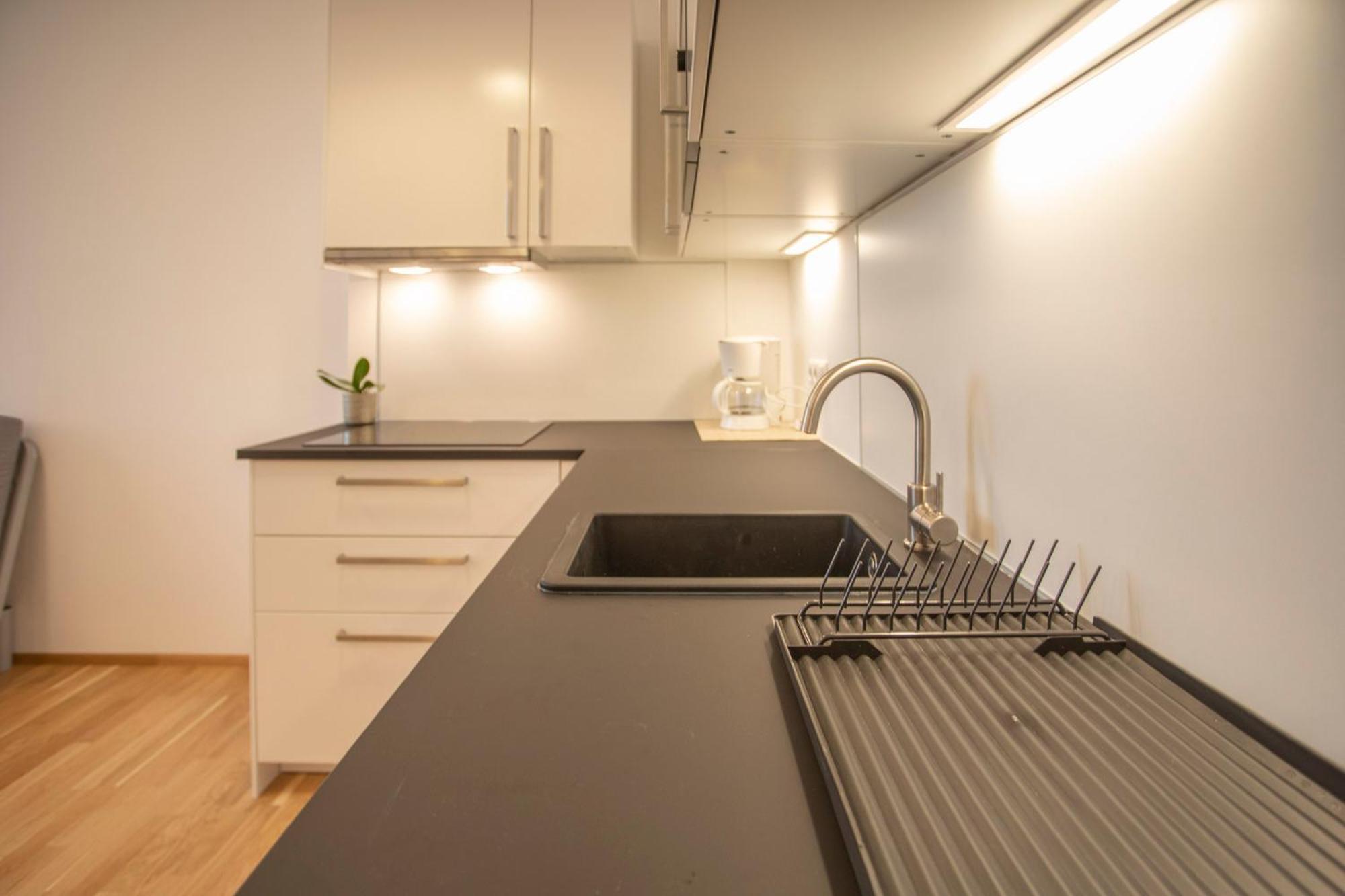 Innsbruck Urban Apartment I No Stairs I 24H Contactless Check-In Exterior photo