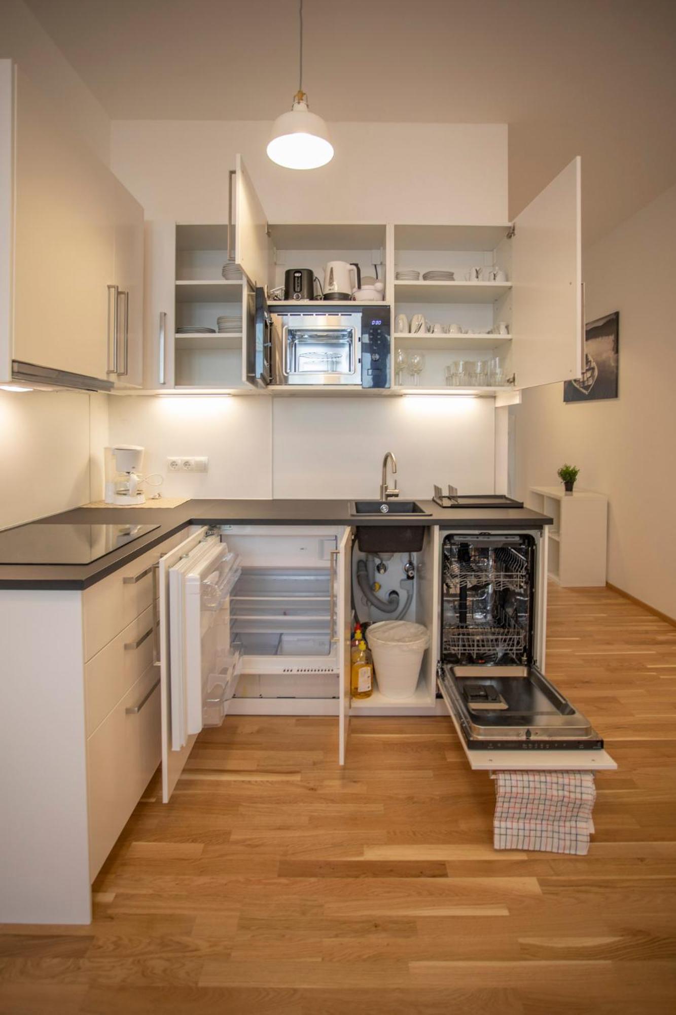 Innsbruck Urban Apartment I No Stairs I 24H Contactless Check-In Exterior photo